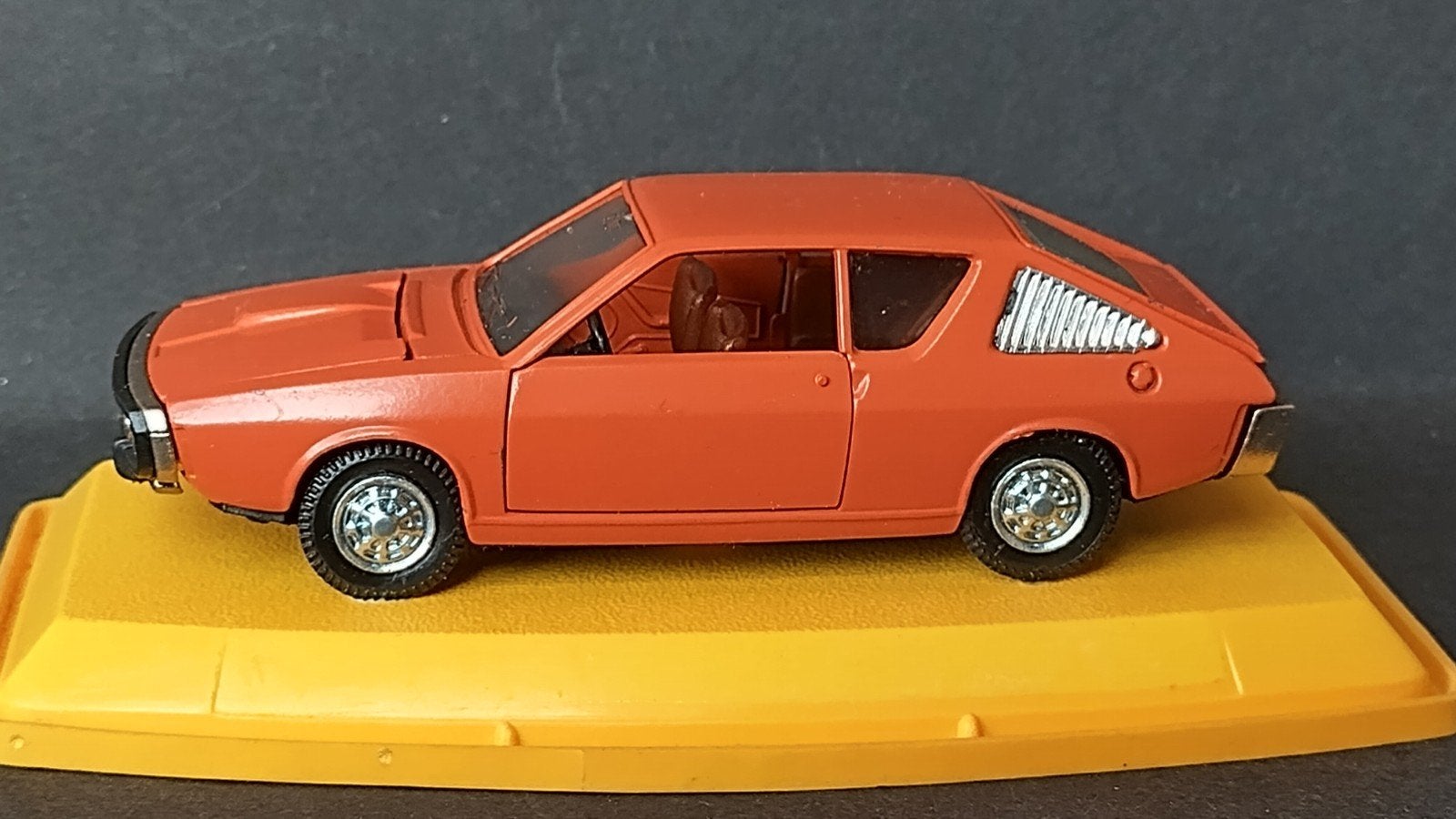 Renault 17 R17 TS 1:43 Auto Pilen Pol, Overige merken, Auto, Verzenden, .