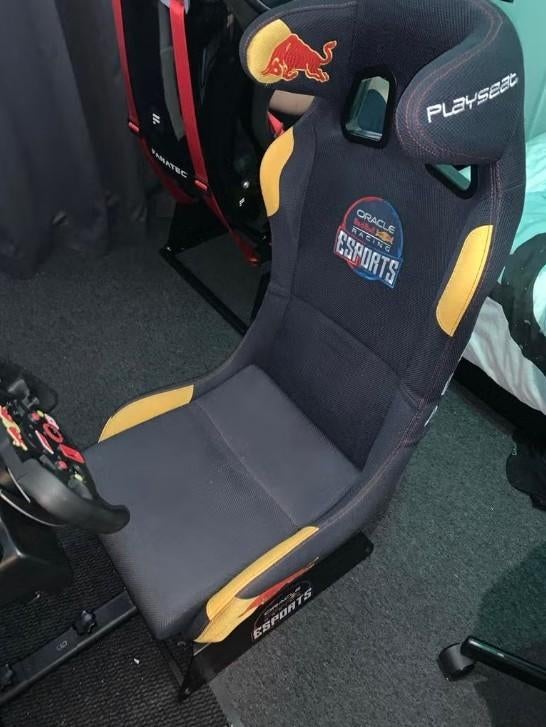 Playseat Red Bull Racing met G29 stuur en pedalen met F1 mod, Ophalen, Zo goed als nieuw, Playseat of Racestoel, PlayStation 3