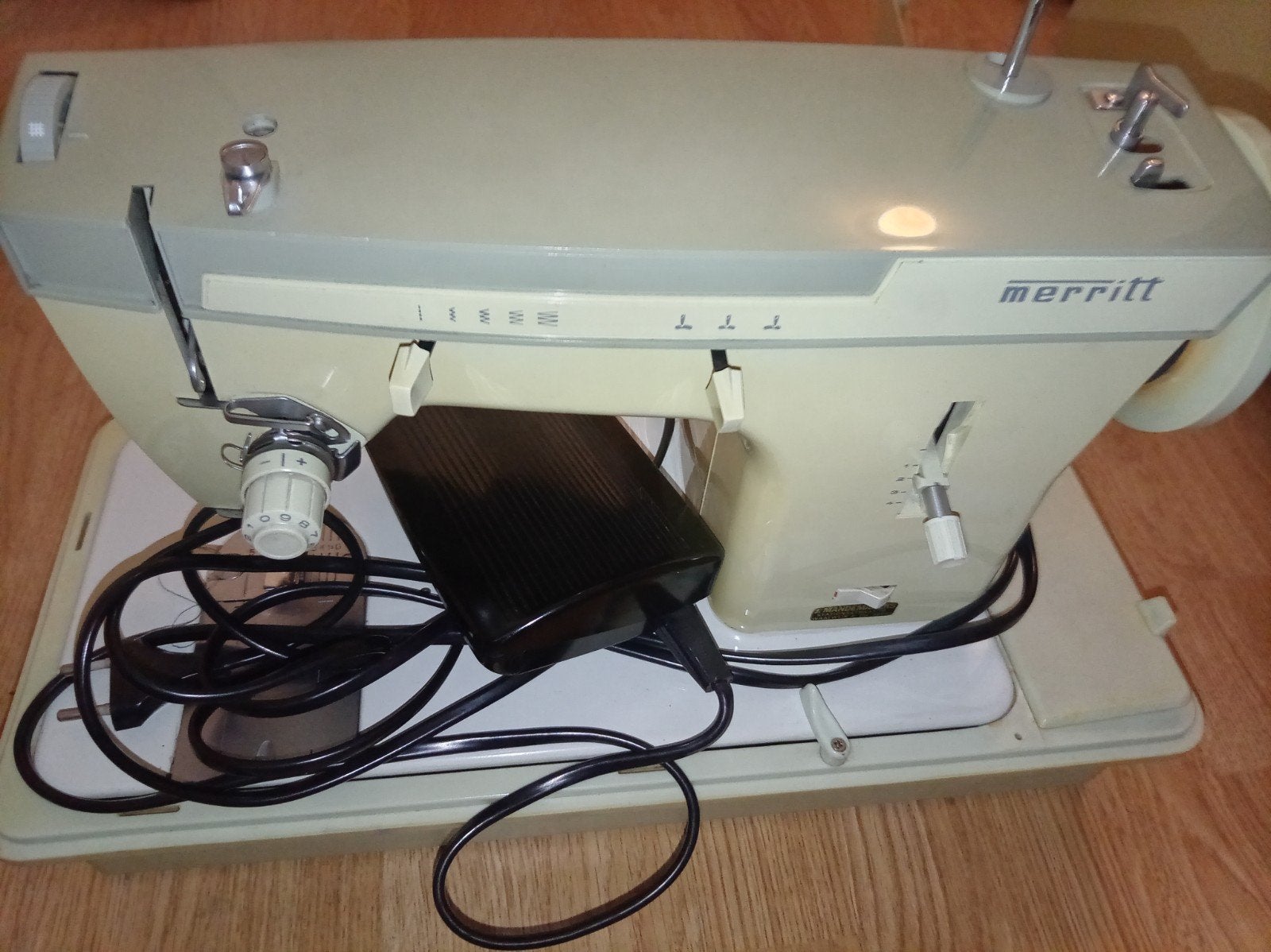 Merritt Naaimachine - Vintage Model, Ophalen of Verzenden, Gebruikt, Naaimachine, Overige merken
