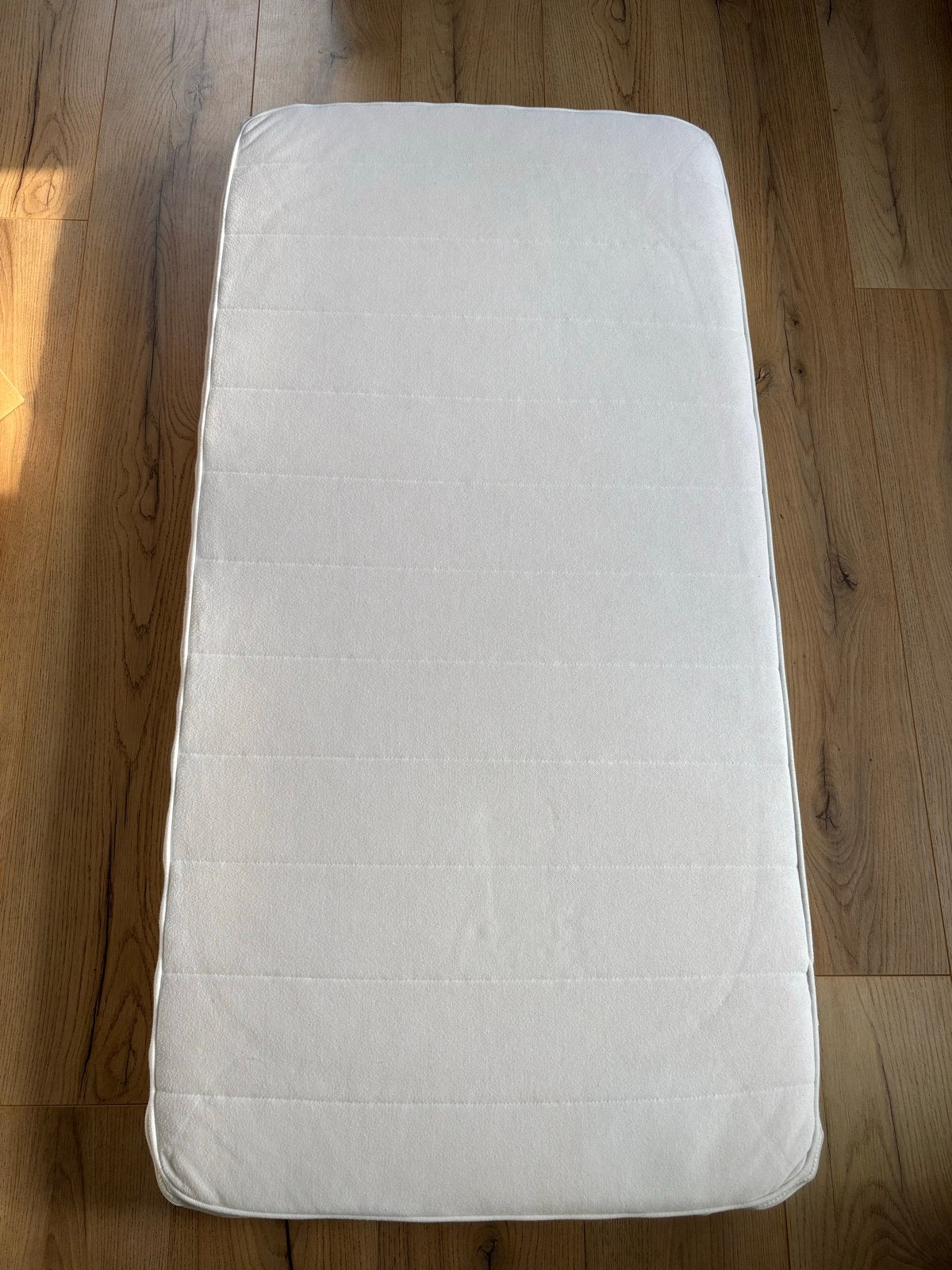 Baby matras VYSSA ikea, Huis en Inrichting, Slaapkamer | Matrassen en Bedbodems, Ophalen, Gebruikt, 190 cm of minder, Matras