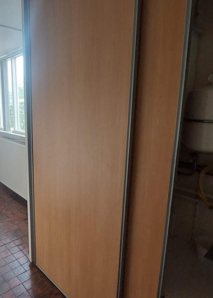 Schuifdeurkast, Huis en Inrichting, Kasten | Roldeurkasten en Archiefkasten, Ophalen, Gebruikt, 100 tot 150 cm, 200 cm of meer