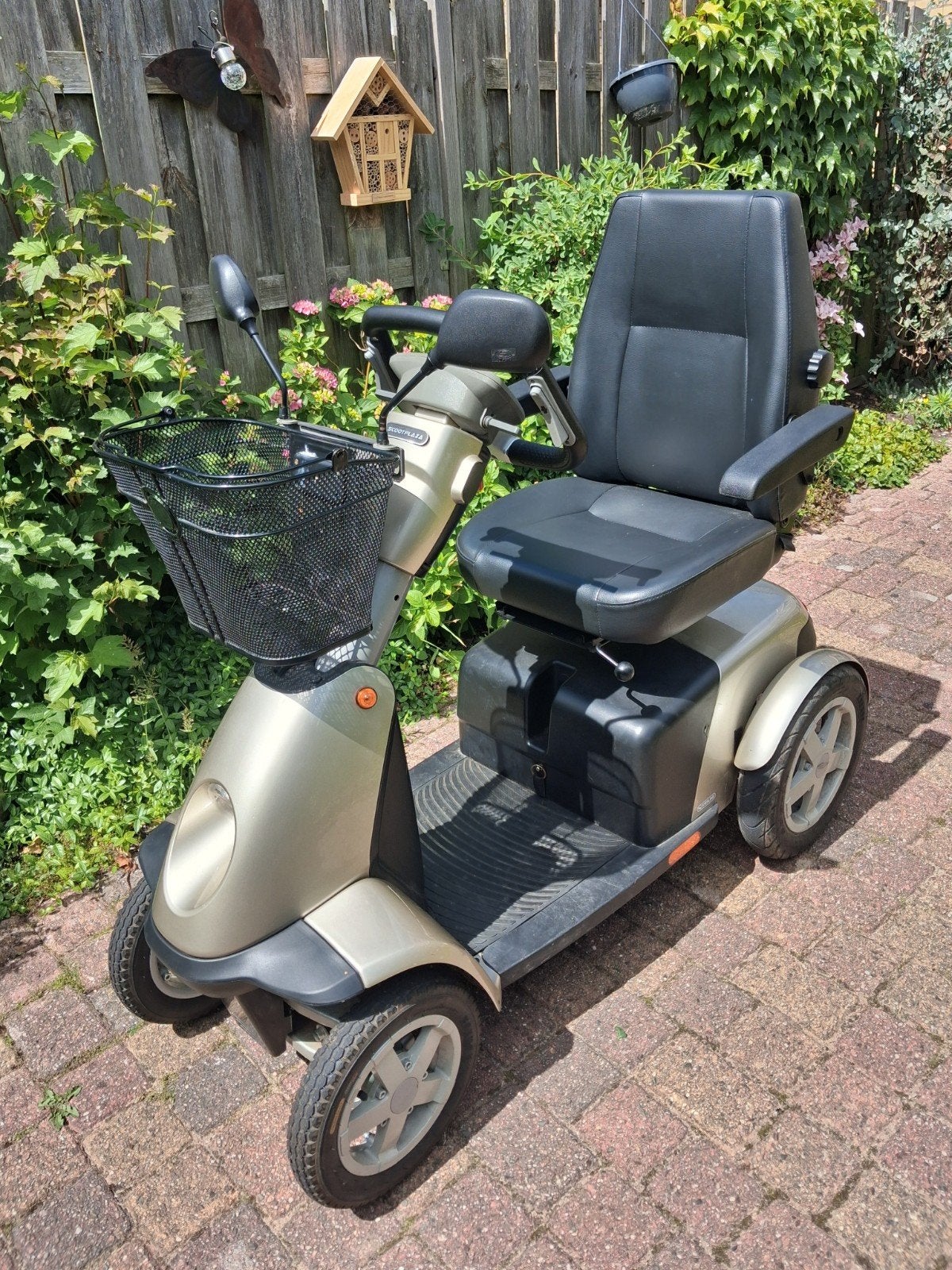Mooie scootmobiel Trophy 4 wiel, Zo goed als nieuw, 16 km/u of meer, 46 km of meer, Ophalen