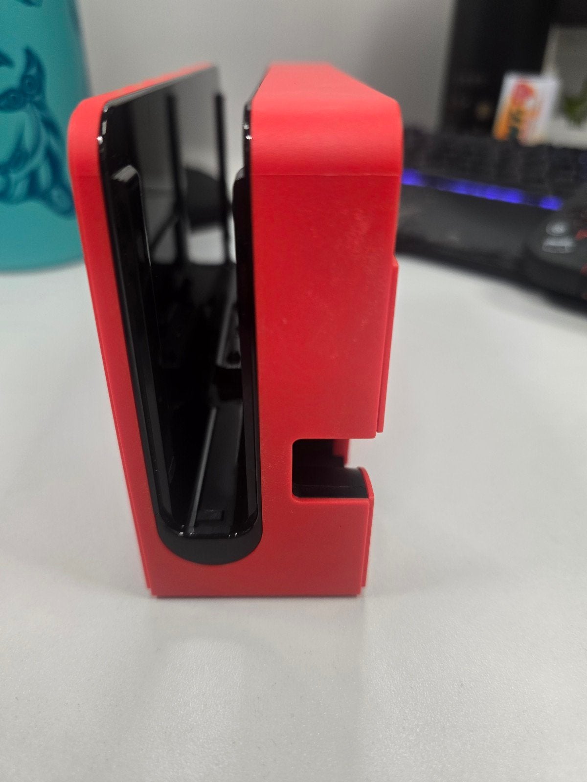 Foto 11 van Nintendo Switch Mario Limited Edition