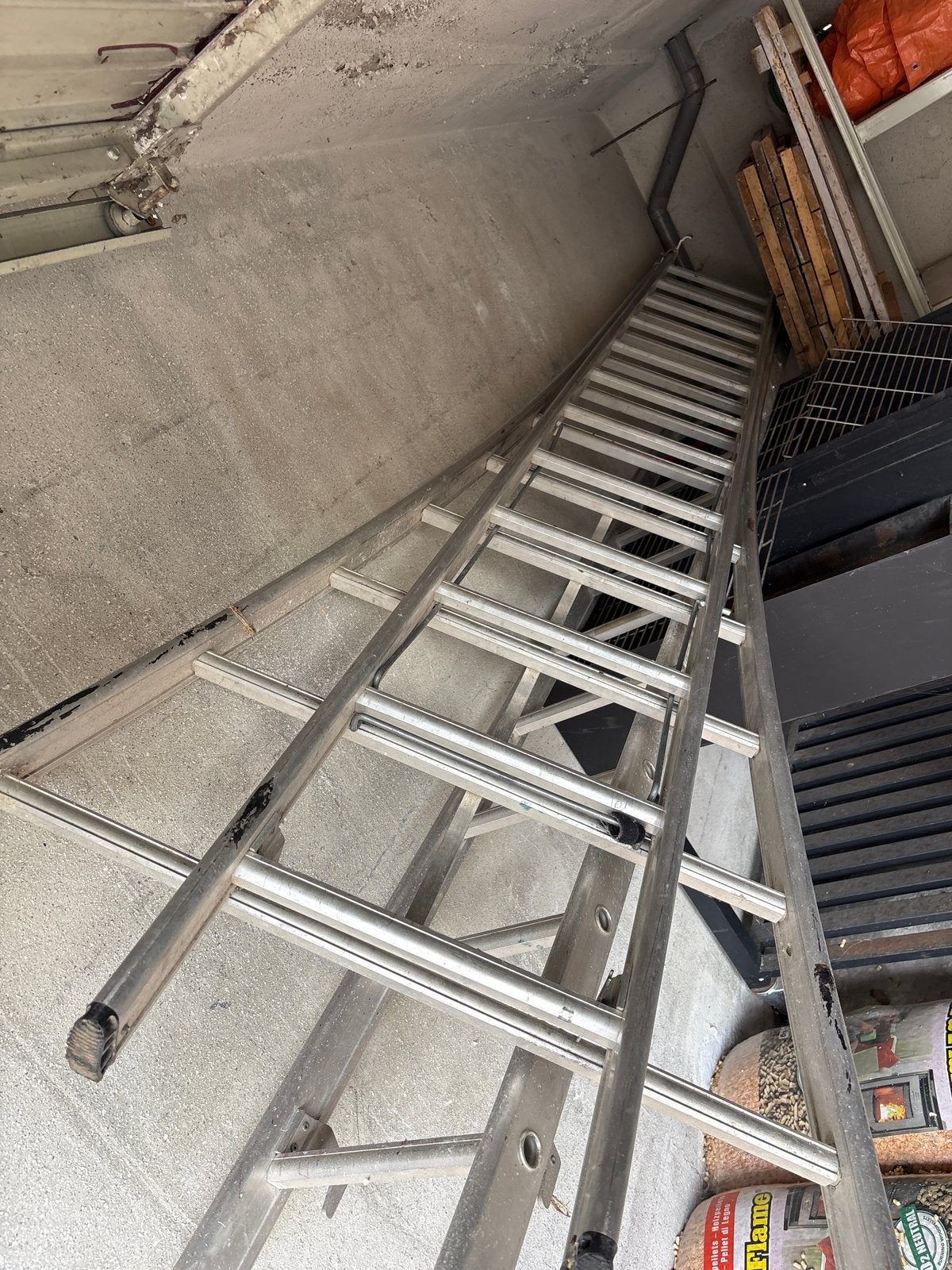 Gebruikte uitschuifbare ladder, 4 meter of meer, Ophalen, Gebruikt, Ladder, Opvouwbaar of Inschuifbaar