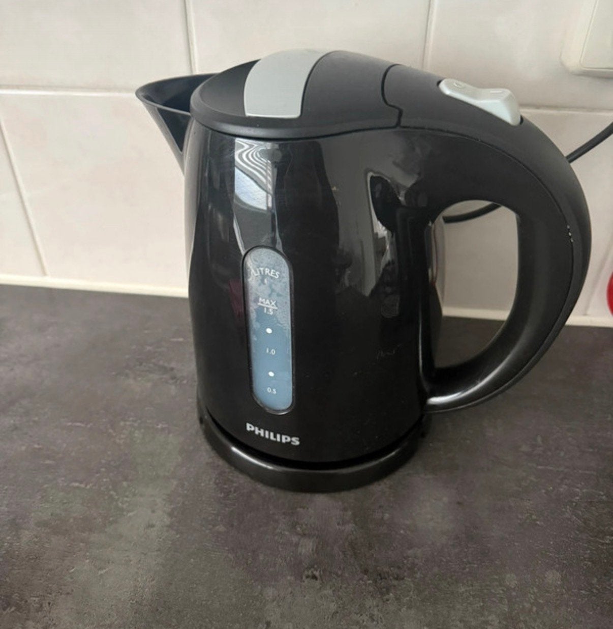 Philips waterkoker, 1 tot 2 liter, Ophalen, Zo goed als nieuw