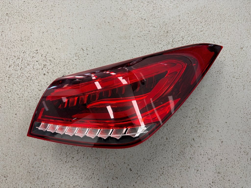 Achterlicht W118 CLA Klasse Led Rechts, Ophalen, Gebruikt, Mercedes-Benz, Niet ingevuld