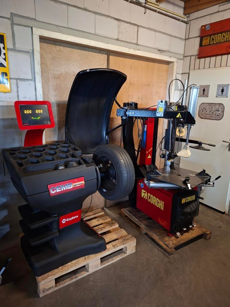 Set bandenapparaat balanceer machine Corghi cemb hulparm, Ophalen