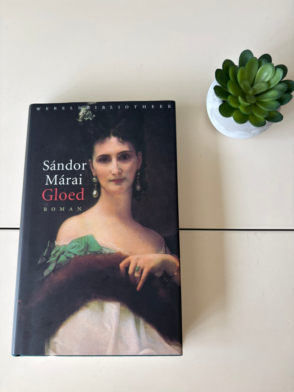 Sandor Marai - Gloed, Boeken, Ophalen of Verzenden, Zo goed als nieuw, Sandor Marai