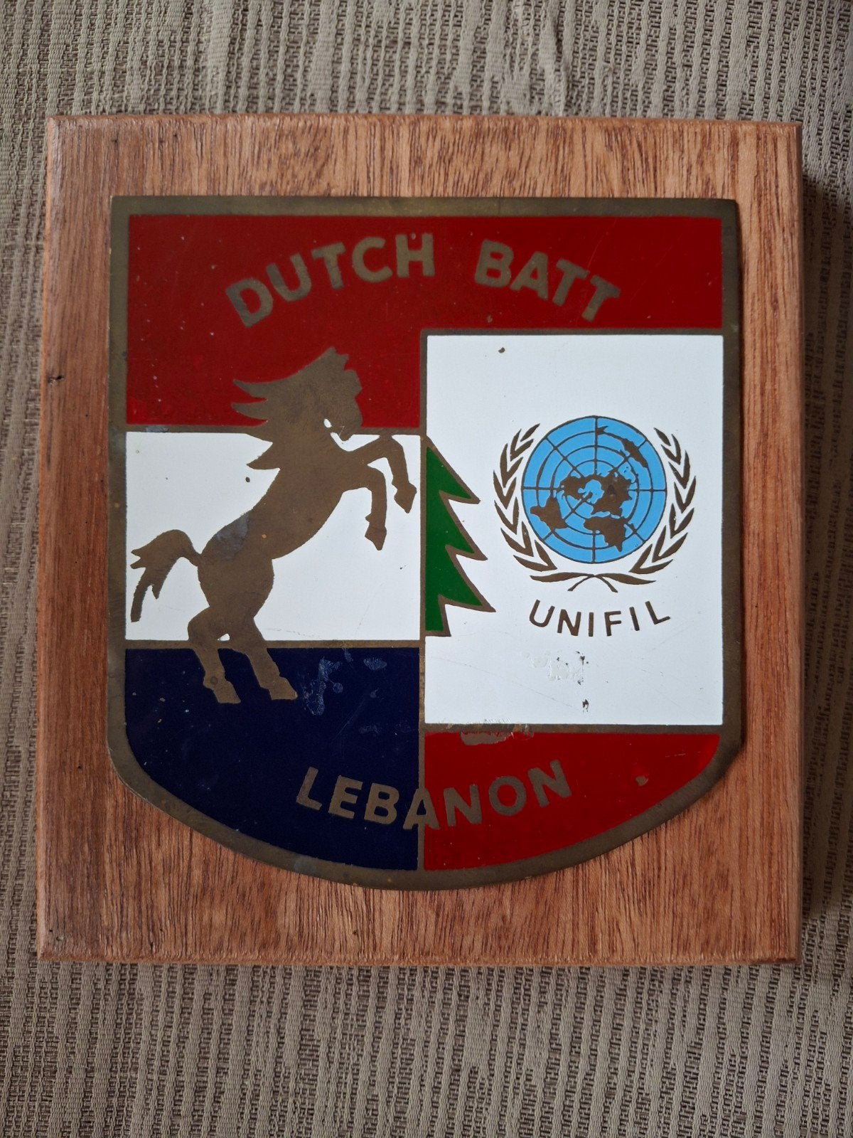 Groot wapenschild unifil Libanon, Ophalen of Verzenden, Landmacht, Nederland, Embleem of Badge