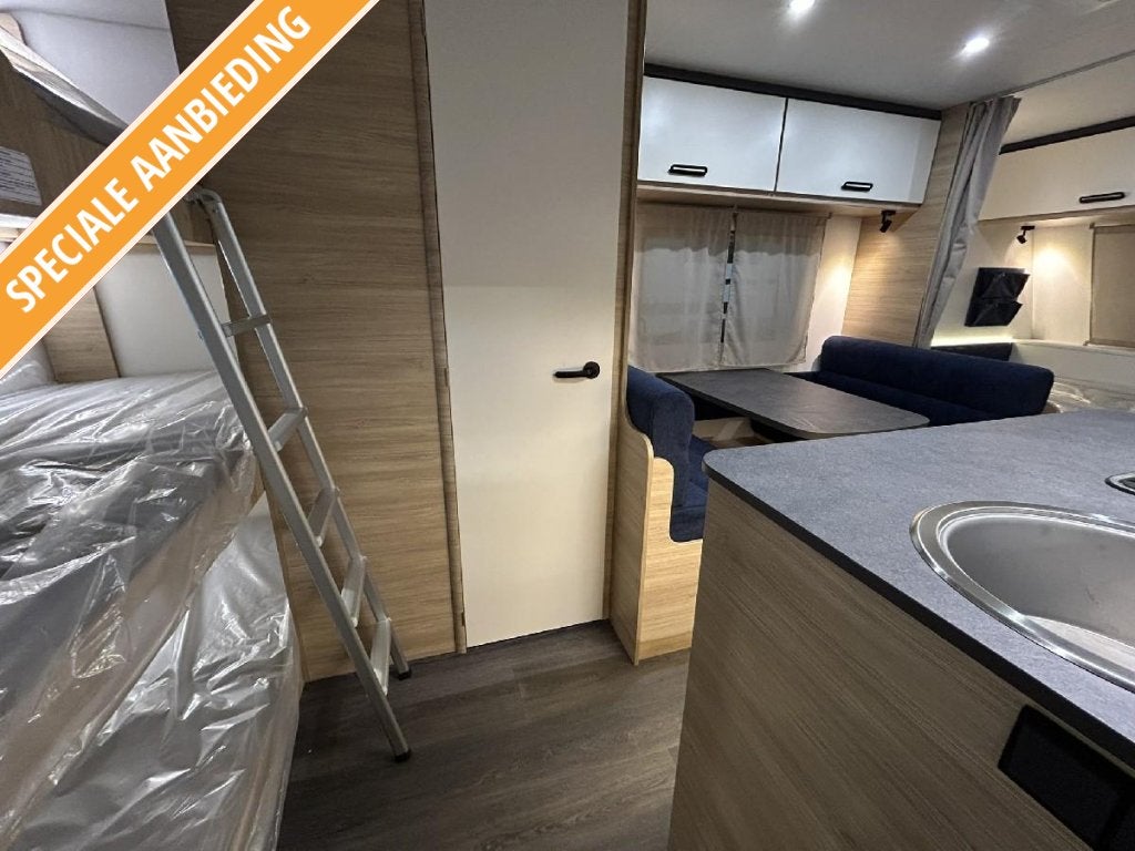 Caravelair Alba 487 met dwarsbed en stapelbed, Caravans en Kamperen, Dwarsbed, Bedrijf, Tot en met 6, Ringverwarming