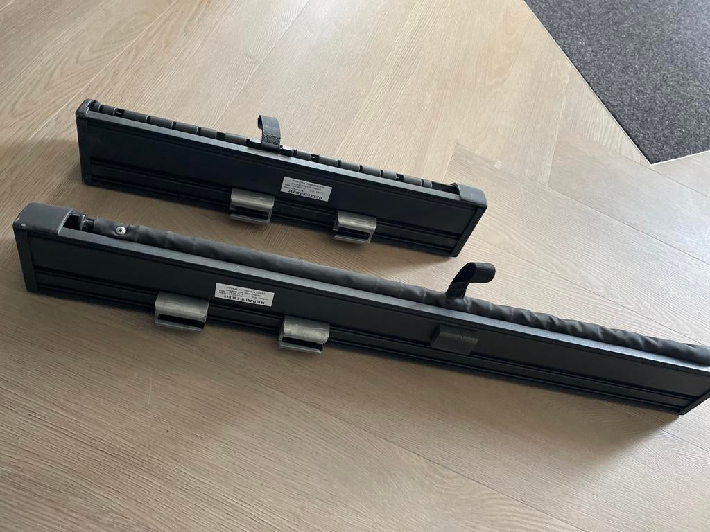 Originele Volvo bagagenetten (set) voor XC70/V70, Ophalen of Verzenden, Gebruikt