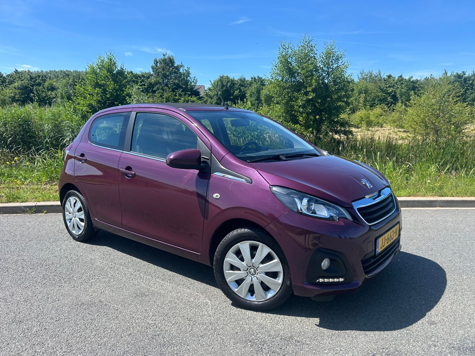 Peugeot 108 automaat, schuifdak airco, 1.0 12V E-vti 5DR, Auto's, Zwart, Overige kleuren, 4 stoelen, Origineel Nederlands