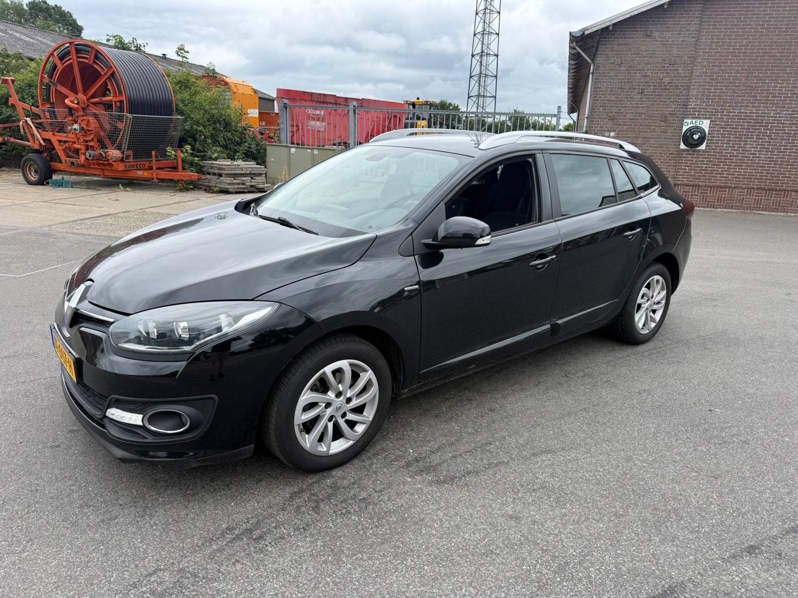 Renault Mégane 1.5 DCI 81KW Estate 2016 Zwart, Auto's, Voorwielaandrijving, Euro 6, 4 cilinders, Grijs