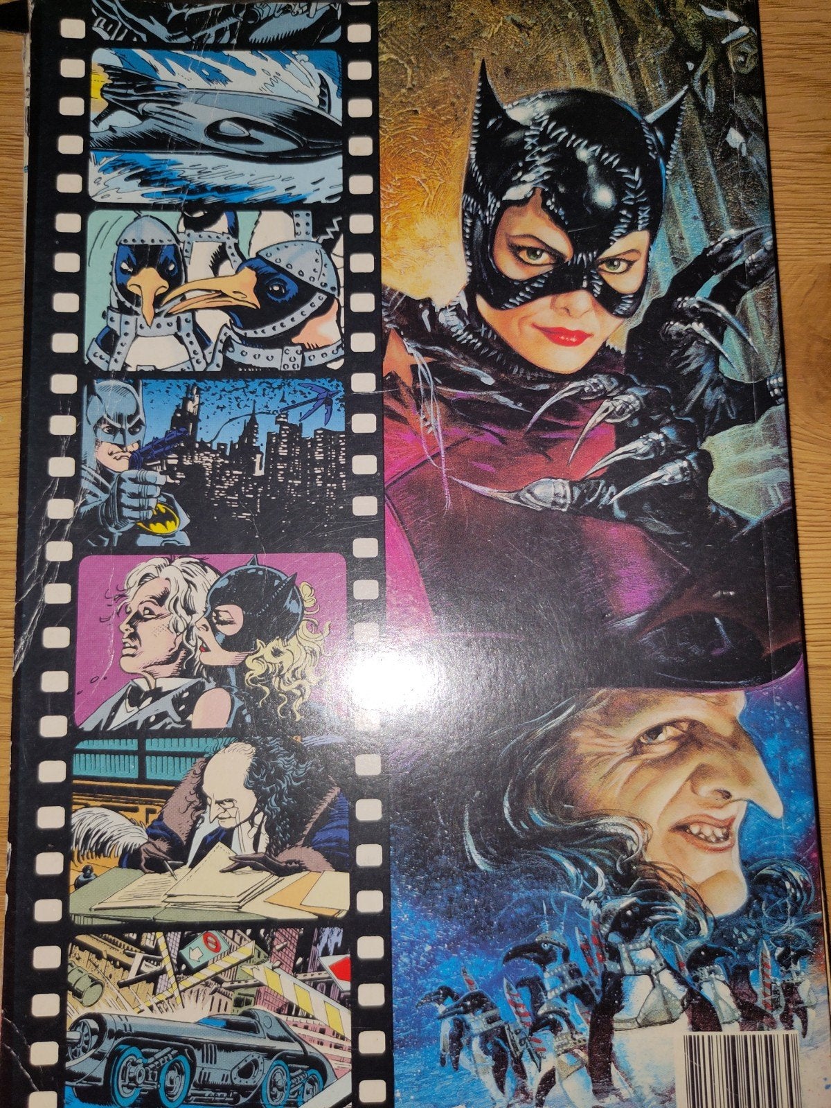 bieden graag op Batman Returns Filmspecial 2 Stripboek uit 1, Eén stripboek, Ophalen of Verzenden, Gelezen