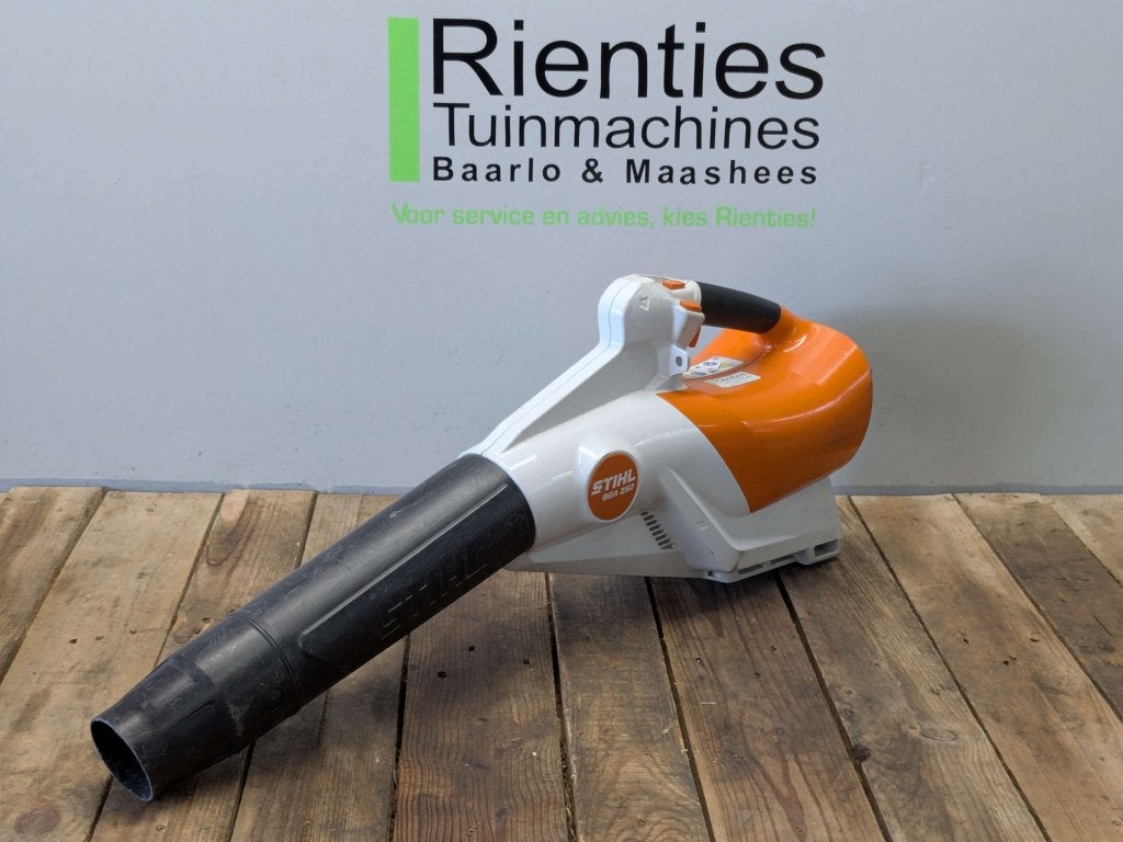 STIHL BGA 250 Professionele Accu Bladblazer, Info@stihl.nl, Gebruikt, STIHL, Ophalen of Verzenden