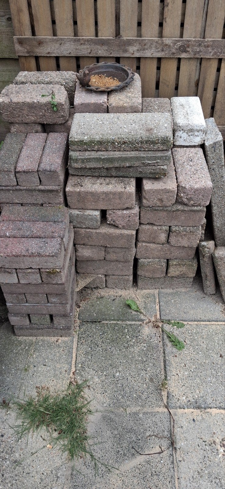 Waaltjes en stenen, Ophalen, Gebruikt, Beton, Klinkers