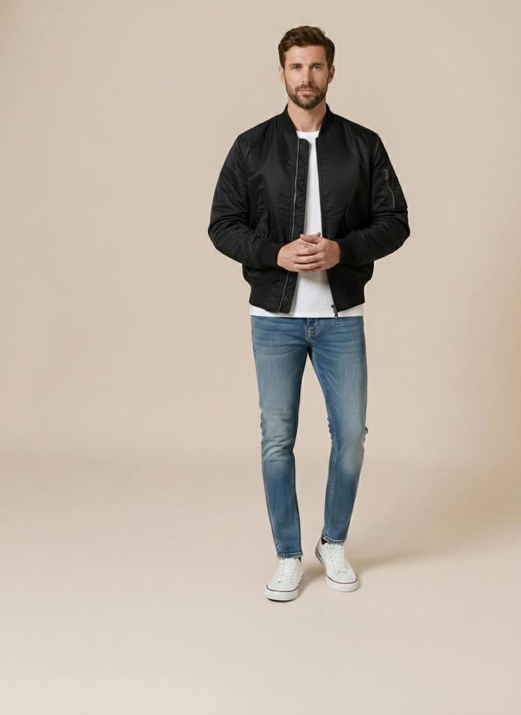 Schott x American College Bomber Jacket — Maat L, Ophalen, Maat 52/54 (L), Zwart, Gedragen