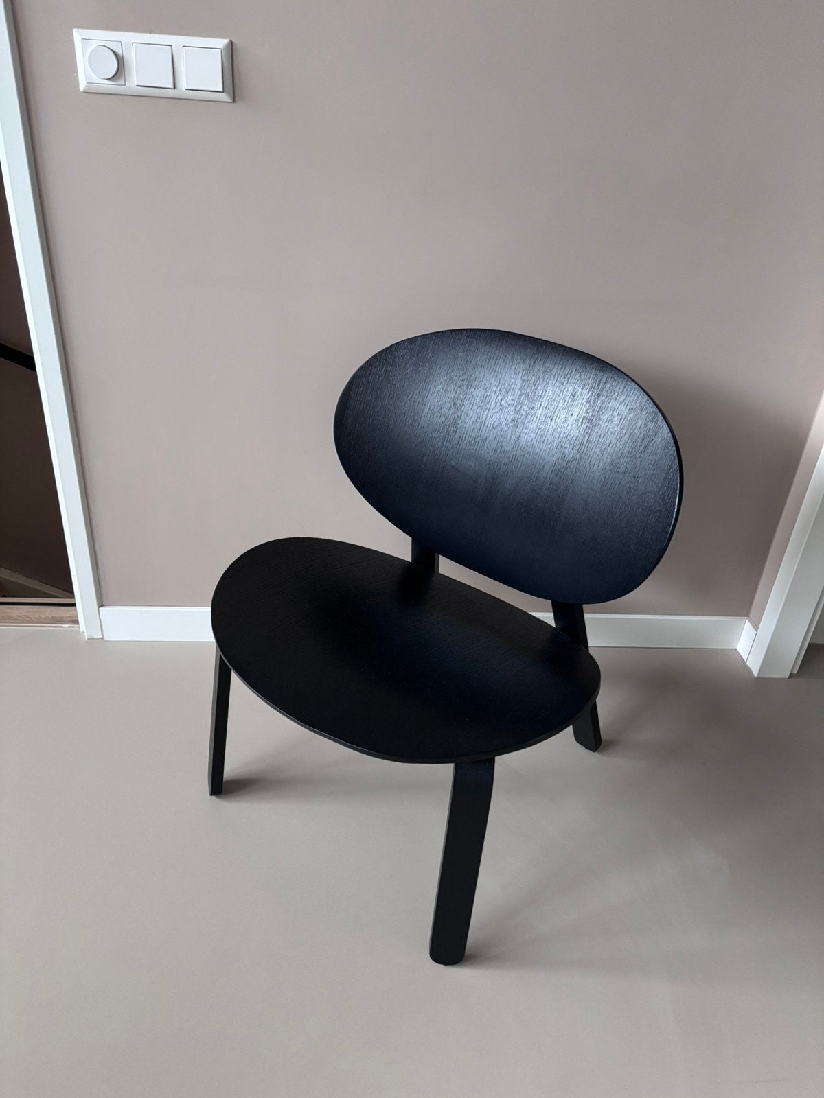 Fröset loungestoel fauteuil zwart gelakt eikenfineer, Huis en Inrichting, Ophalen, Zo goed als nieuw, 75 tot 100 cm, 50 tot 75 cm