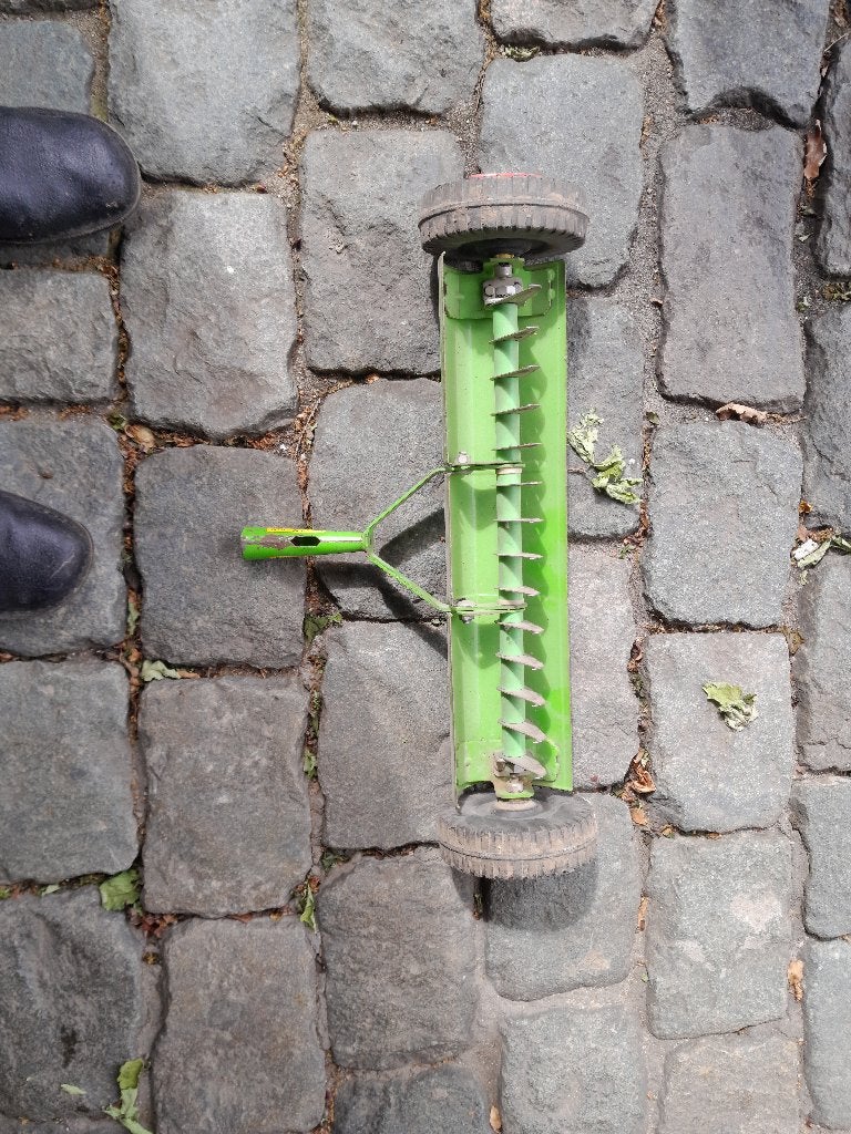 Verticuteerroller beluchter gazon, Ophalen, Zo goed als nieuw, Wolf-Garten