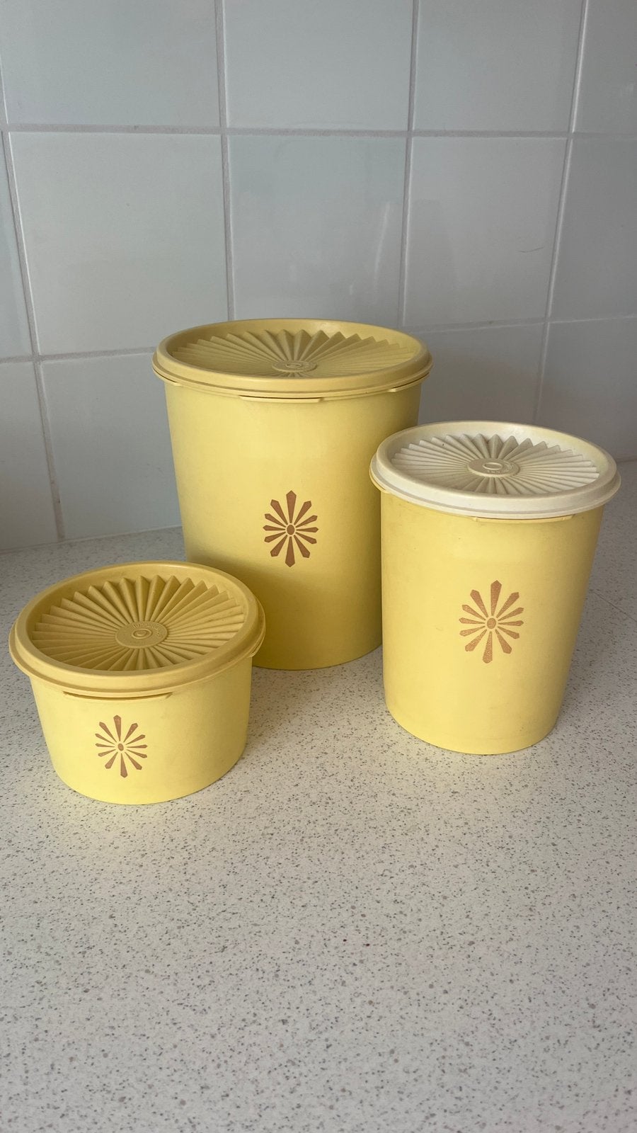 3 vintage tupperware bussen geel, Bewaardoos, Geel, Ophalen of Verzenden, Zo goed als nieuw