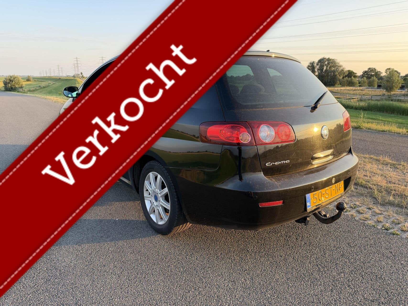 Fiat Croma 1.8-16V Dynamic, Gebruikt, 4 cilinders, 1796 cc, Zwart