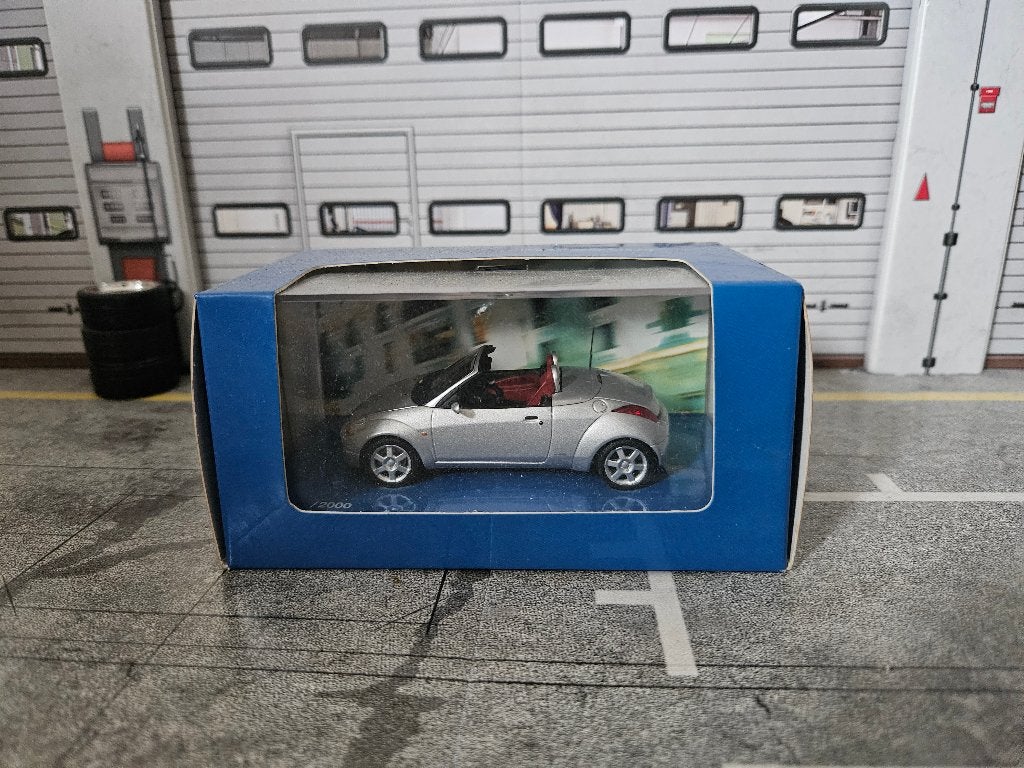 Minichamps Ford StreetKa 2005 1/43 in ovp, Ophalen of Verzenden, Zo goed als nieuw, Auto, MiniChamps