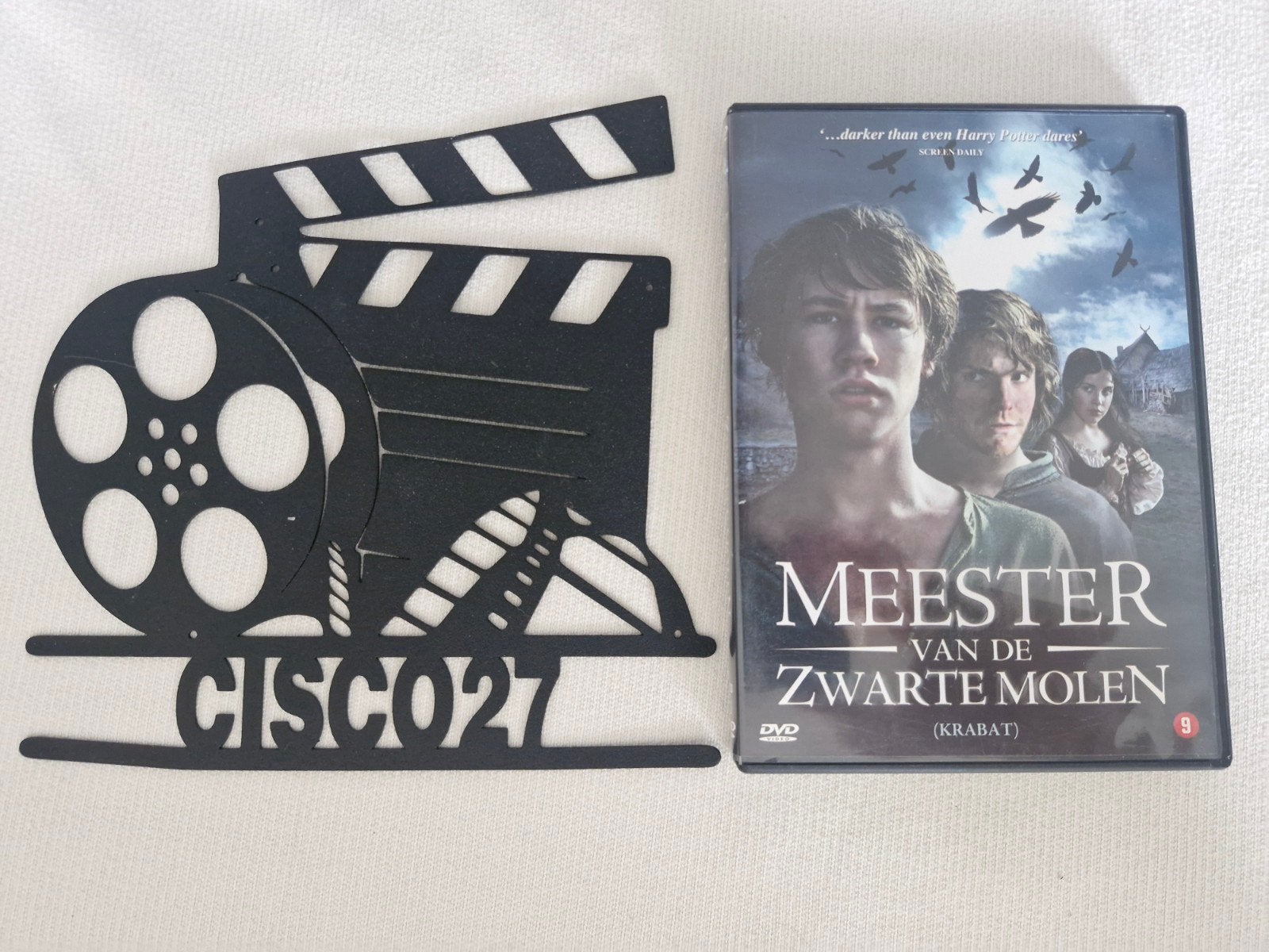Meester van de Zwarte Molen (Krabat), Vanaf 9 jaar, Ophalen of Verzenden, Zo goed als nieuw, Fantasy