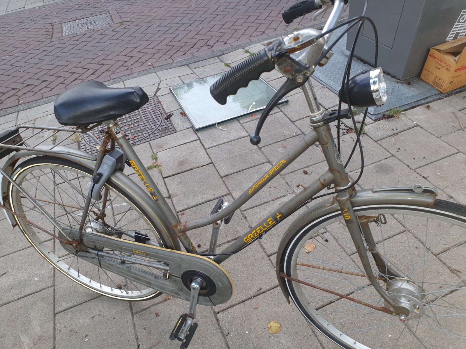 Gazelle Vintage Damesfiets met 3 Versnellingen en Ringslot, Ophalen, Zo goed als nieuw, Gazelle, Versnellingen