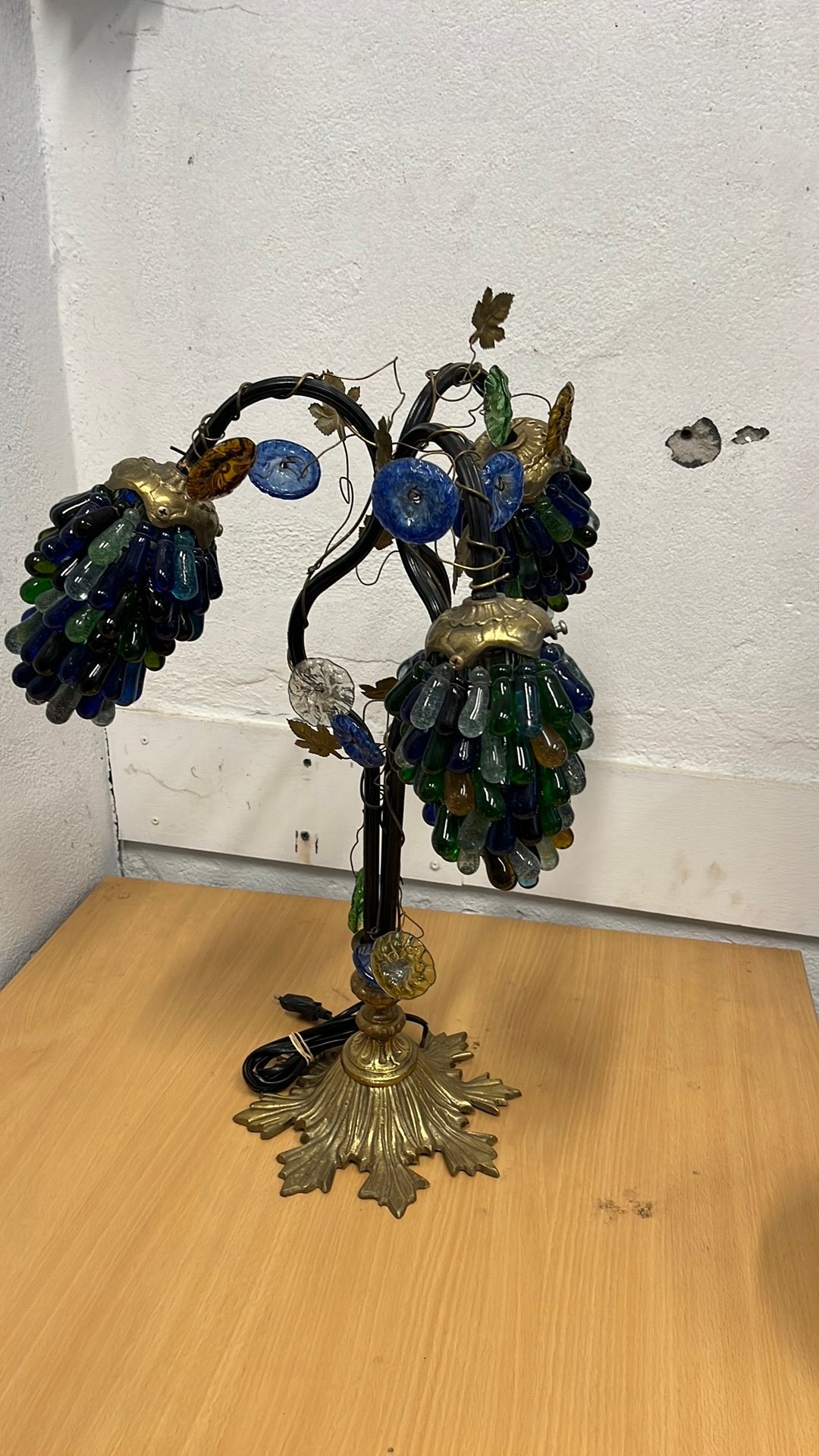 Art nouveau tafellamp 3 clusters grape, Ophalen