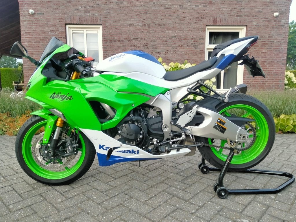 Kawasaki ZX-6R Ninja 40th Anniversary 2024, 636 cc, Occasion, 4 cilinders, Motorrijbewijs A