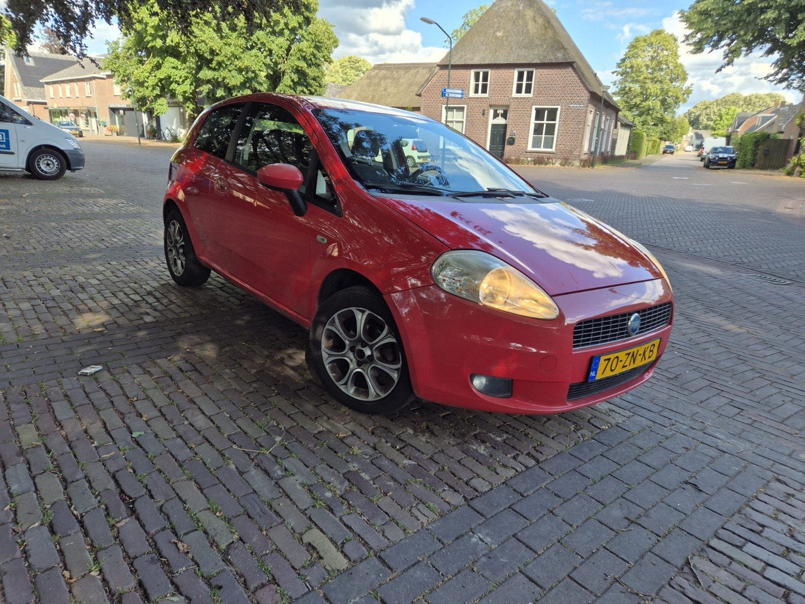 Fiat Grande Punto 1.4 3DR AUT 2008 Rood, Auto's, 40 €/maand, 4 cilinders, Origineel Nederlands, Particulier