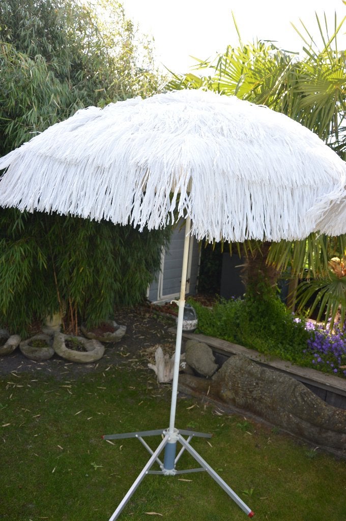 Originele jaren 70 parasol, wit met slierten/ raffia/ Hawaï, Ophalen of Verzenden, Gebruikt, 1 tot 2 meter, Kantelbaar