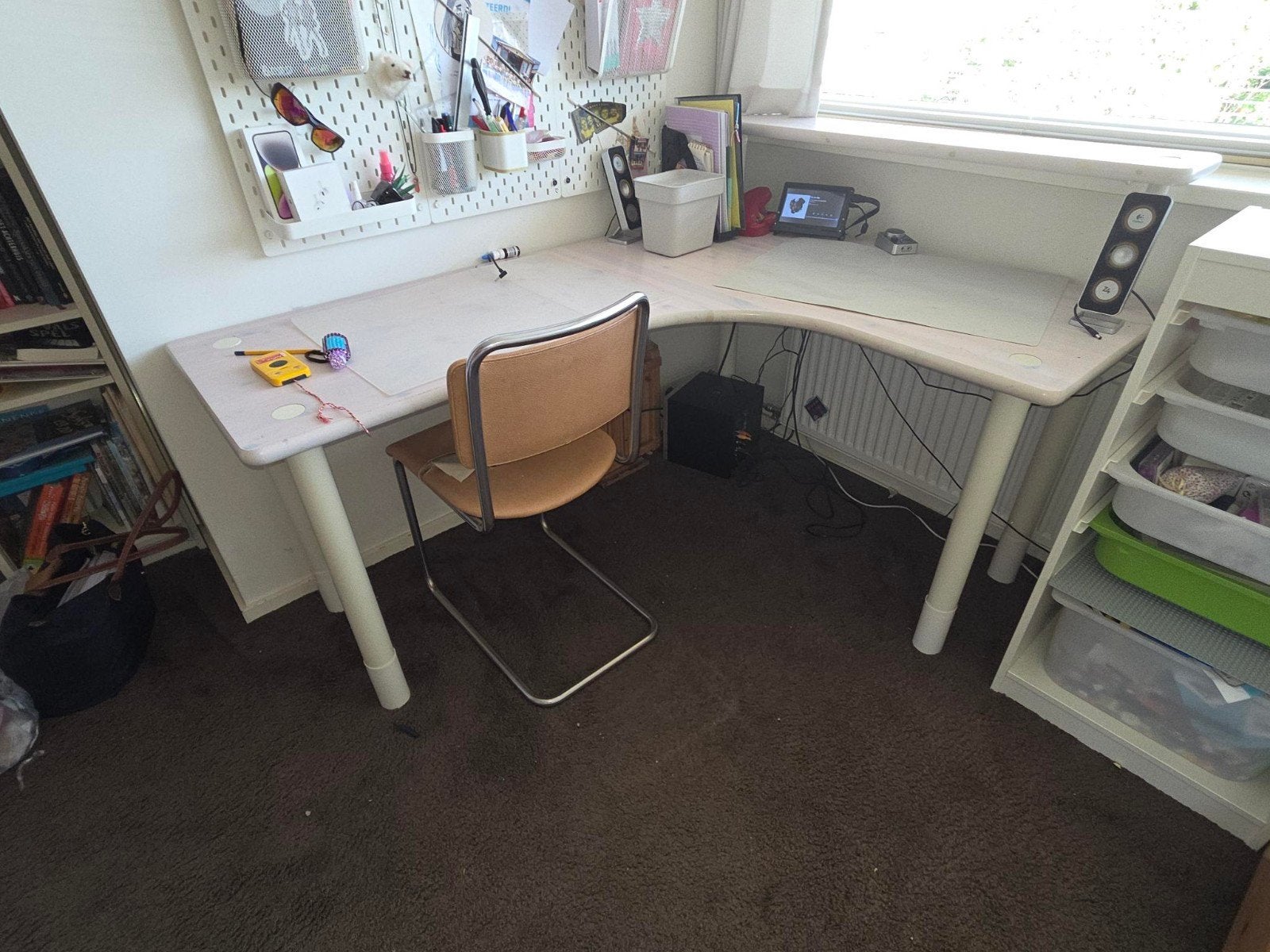 Hoekbureau van Life time whitewash, Huis en Inrichting, Ophalen, Gebruikt, Hout, Hoekbureau