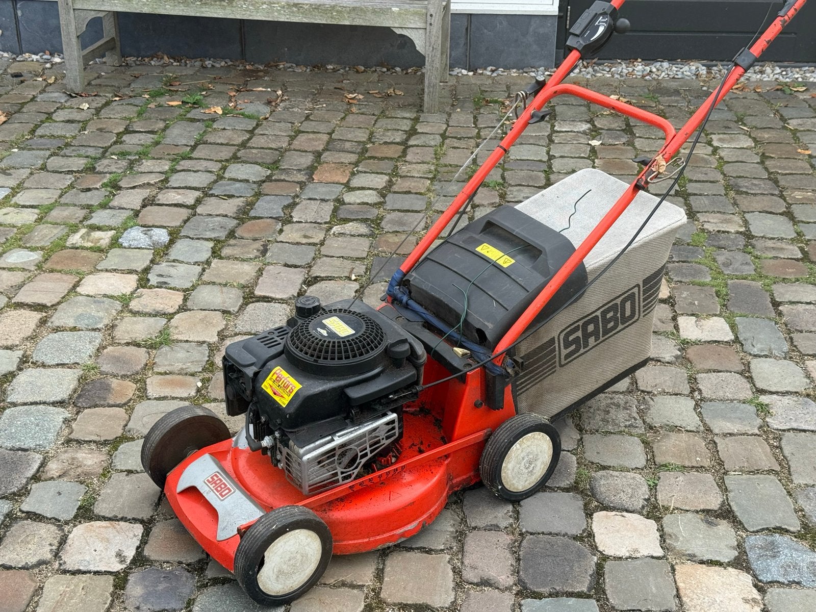 Sabo 43-Compact Benzine Grasmaaier - Werking Onbekend, Ophalen, Cirkelmaaier, Gebruikt, 40 t/m 49 cm