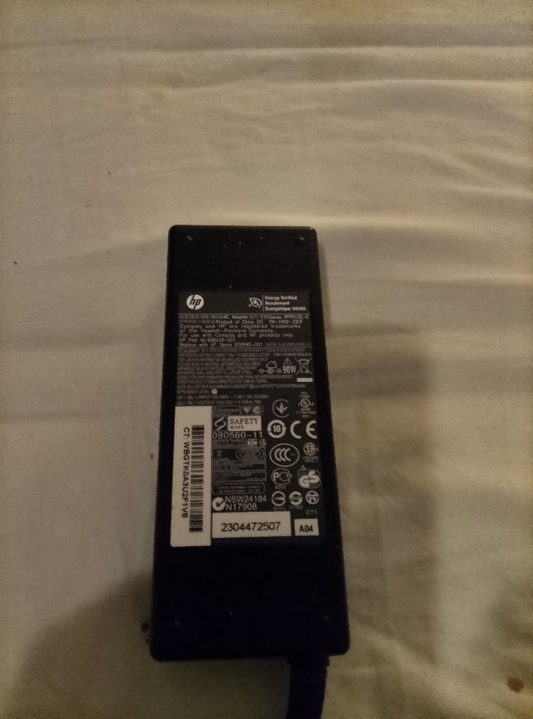Advertentie: HP Laptop Adapter 90W, Computers en Software, Laptop-opladers, Ophalen of Verzenden, Zo goed als nieuw, HP