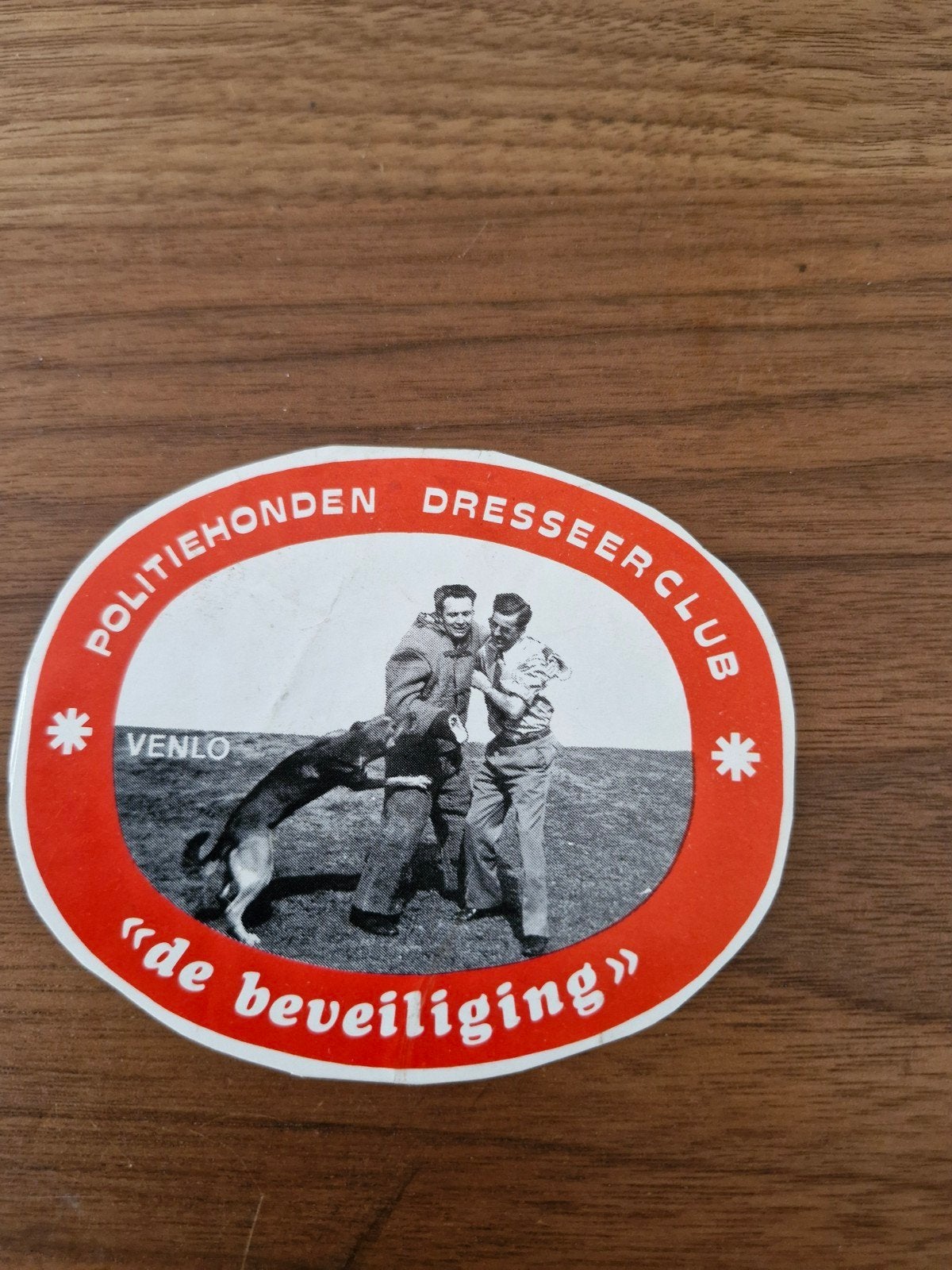 9400 Vintage sticker Politiehonden Dressuur Club Venlo, Ophalen of Verzenden, Gebruikt, Dier en Natuur