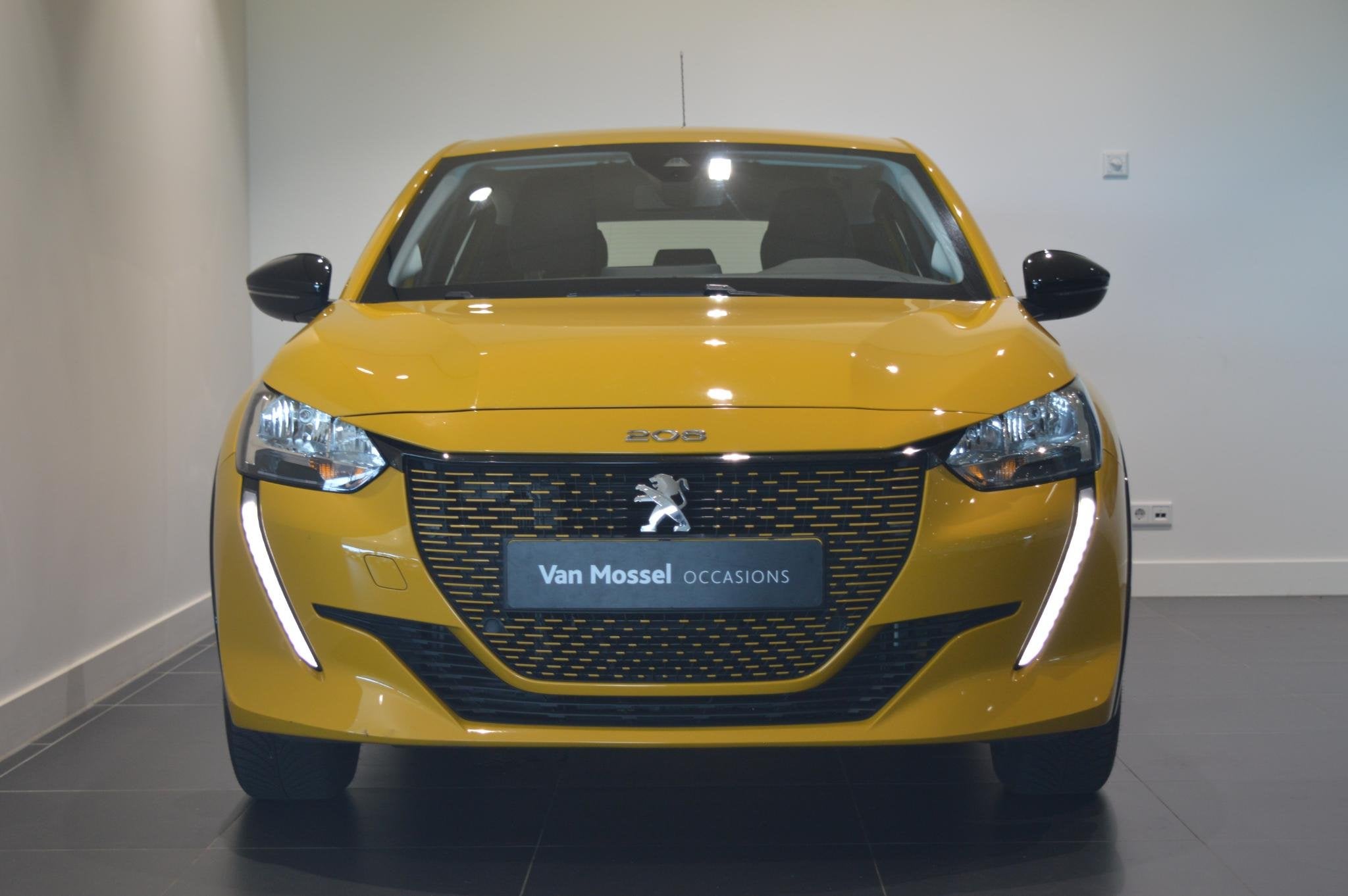 Peugeot e-208 EV Active 50 kWh APPLECARPLAY/ANDROID AUTO - A, Auto's, Gebruikt, 315 min, 362 km, 1430 kg