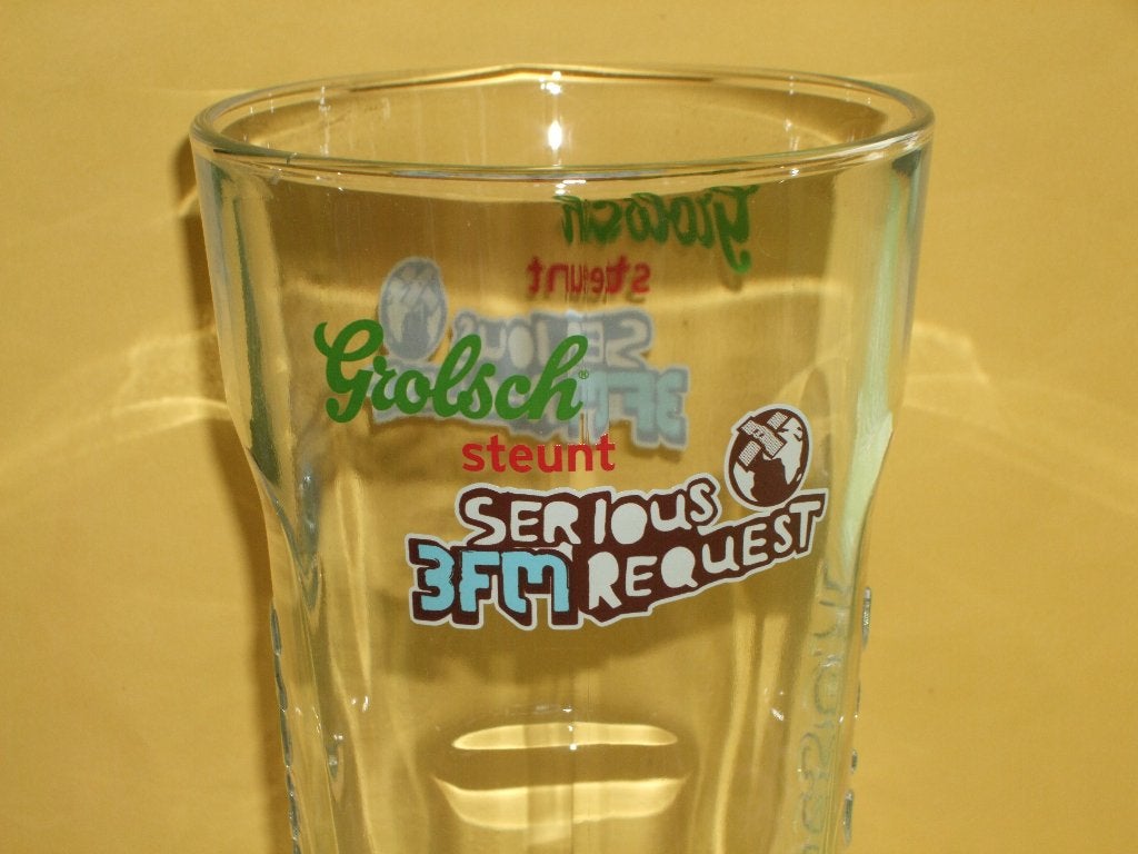 Grolsch steunt 3FM serious request glas, Verzamelen, Biermerken, Zo goed als nieuw, Glas of Glazen, Grolsch, Ophalen of Verzenden