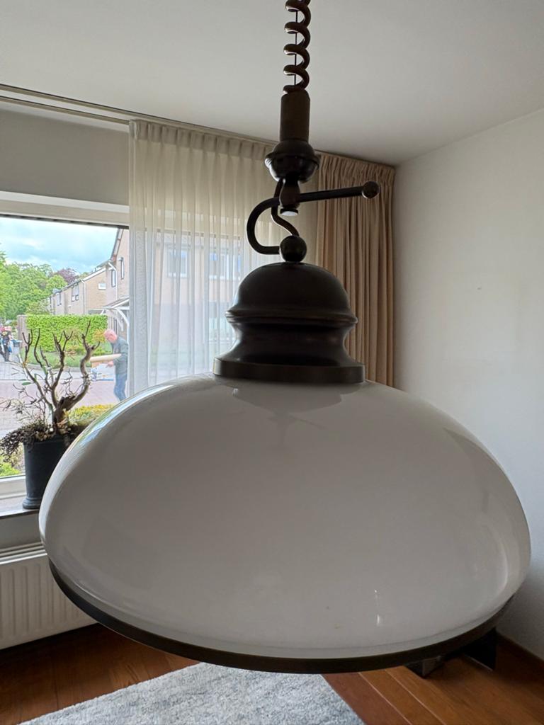 Vintage hanglamp met melkglas kap, Ophalen, Gebruikt, Glas, 75 cm of meer