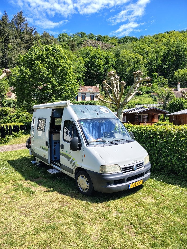 Caravans And Camping Buscamper