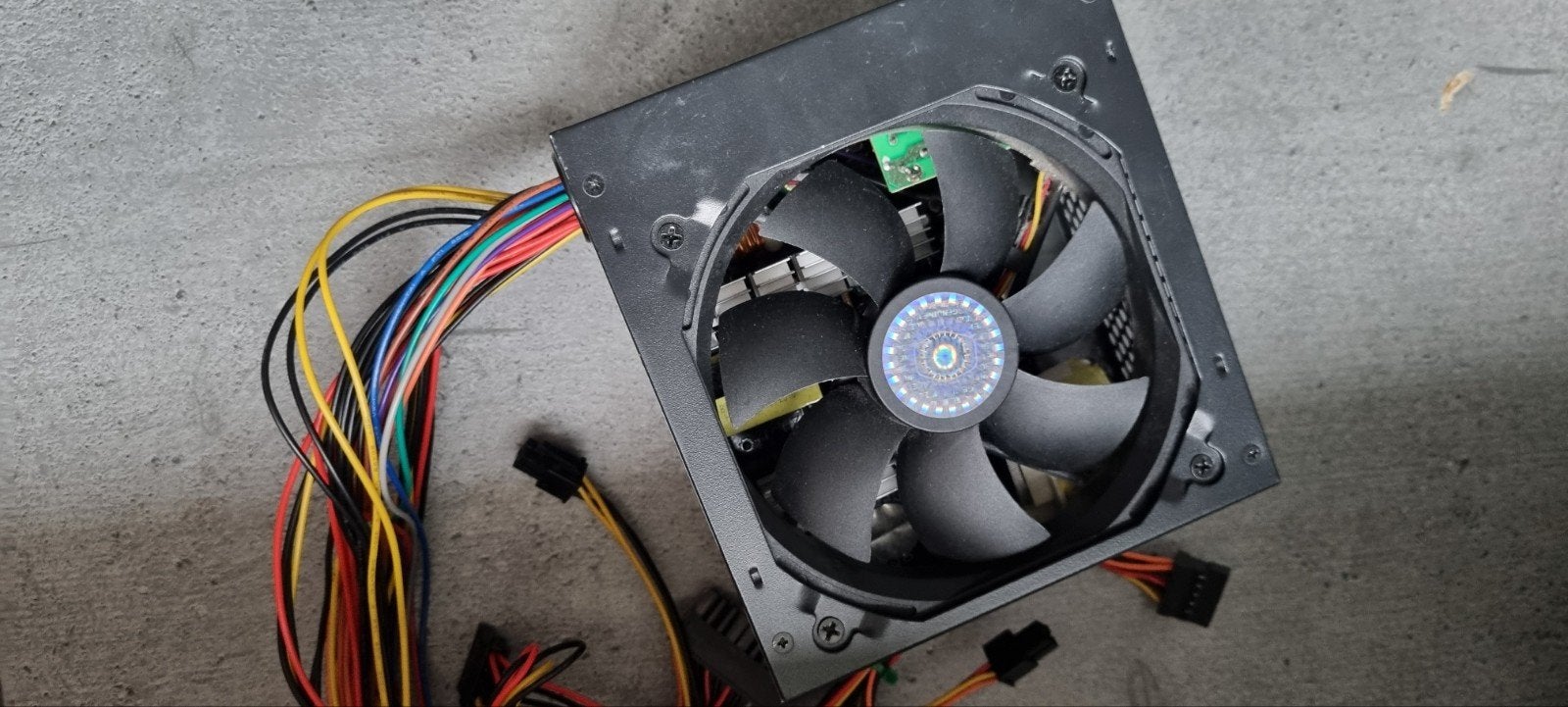 Spire ATX 600Z PPFC Computer Voeding, Computers en Software, Interne voedingen, Ophalen of Verzenden, Gebruikt