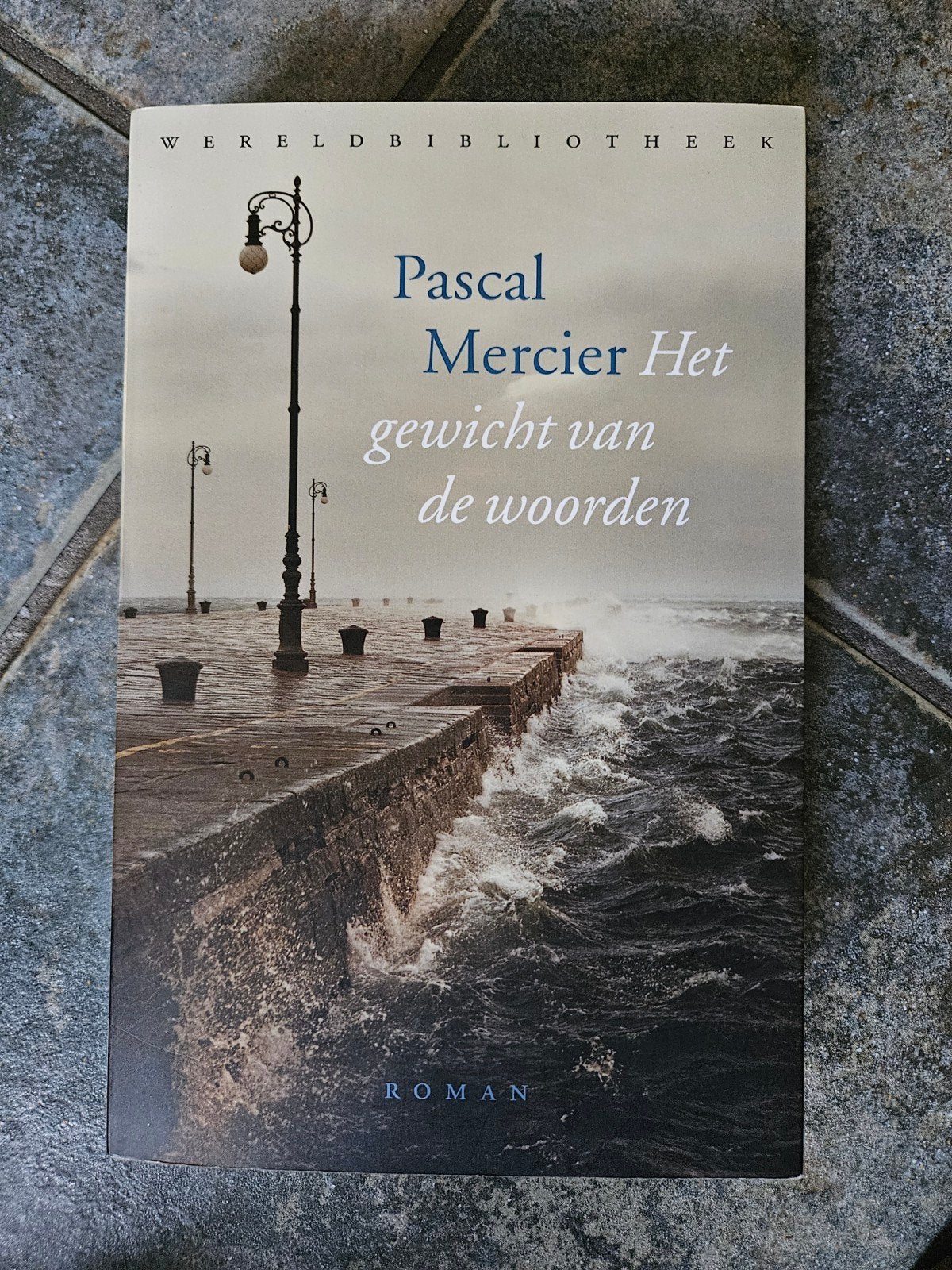 Pascal Mercier - Het gewicht van de woorden, Ophalen of Verzenden, Zo goed als nieuw, Pascal Mercier, Nederland