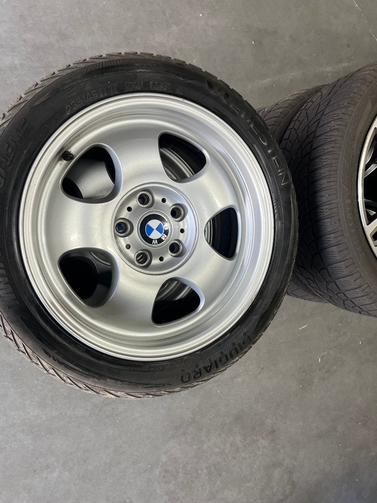 bmw set banden en velgen gebruikt 235/45 R17 gebruikt, Auto-onderdelen, Ophalen, Gebruikt, Banden en Velgen, 17 inch