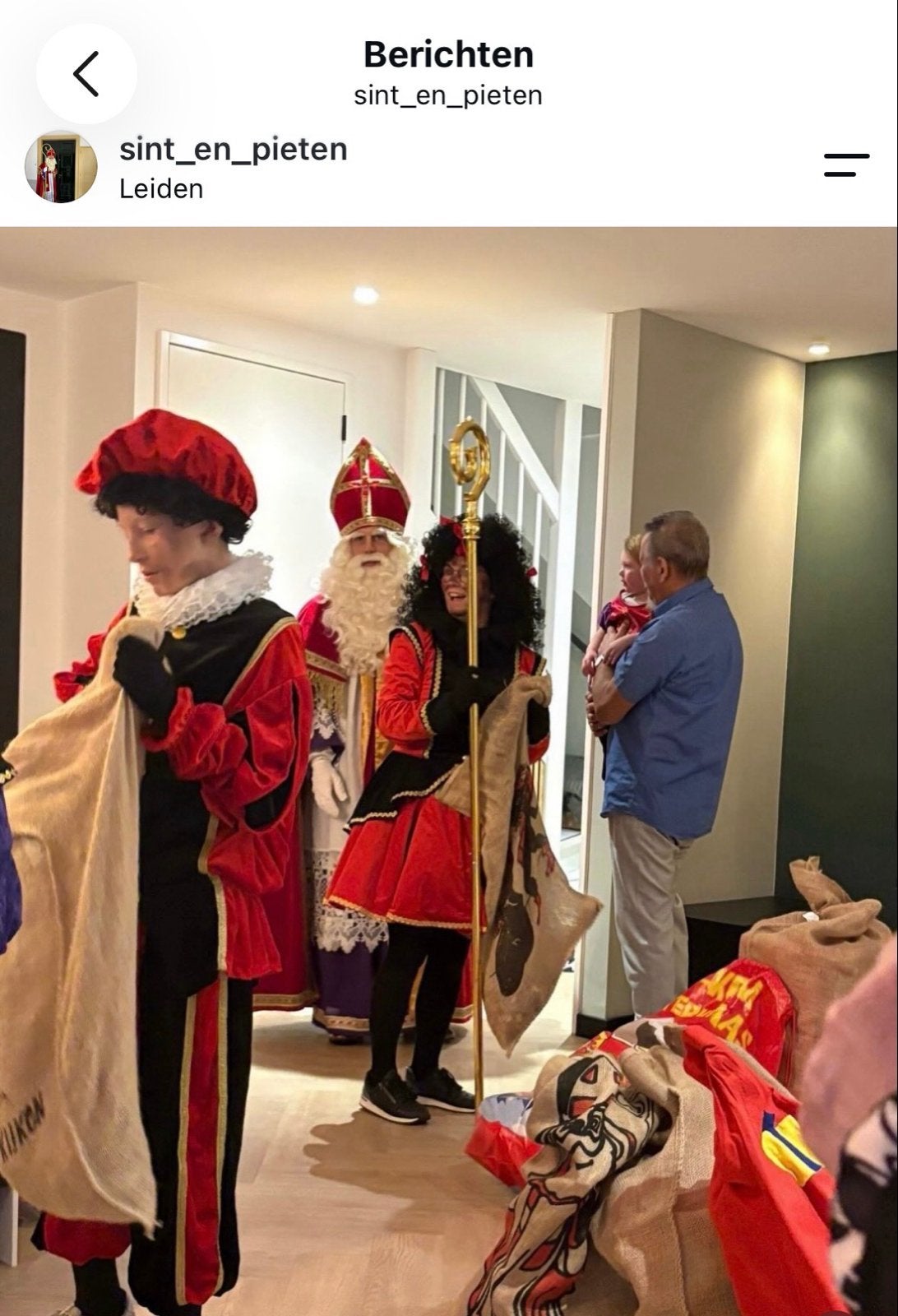 Sinterklaas bezoek, Ophalen
