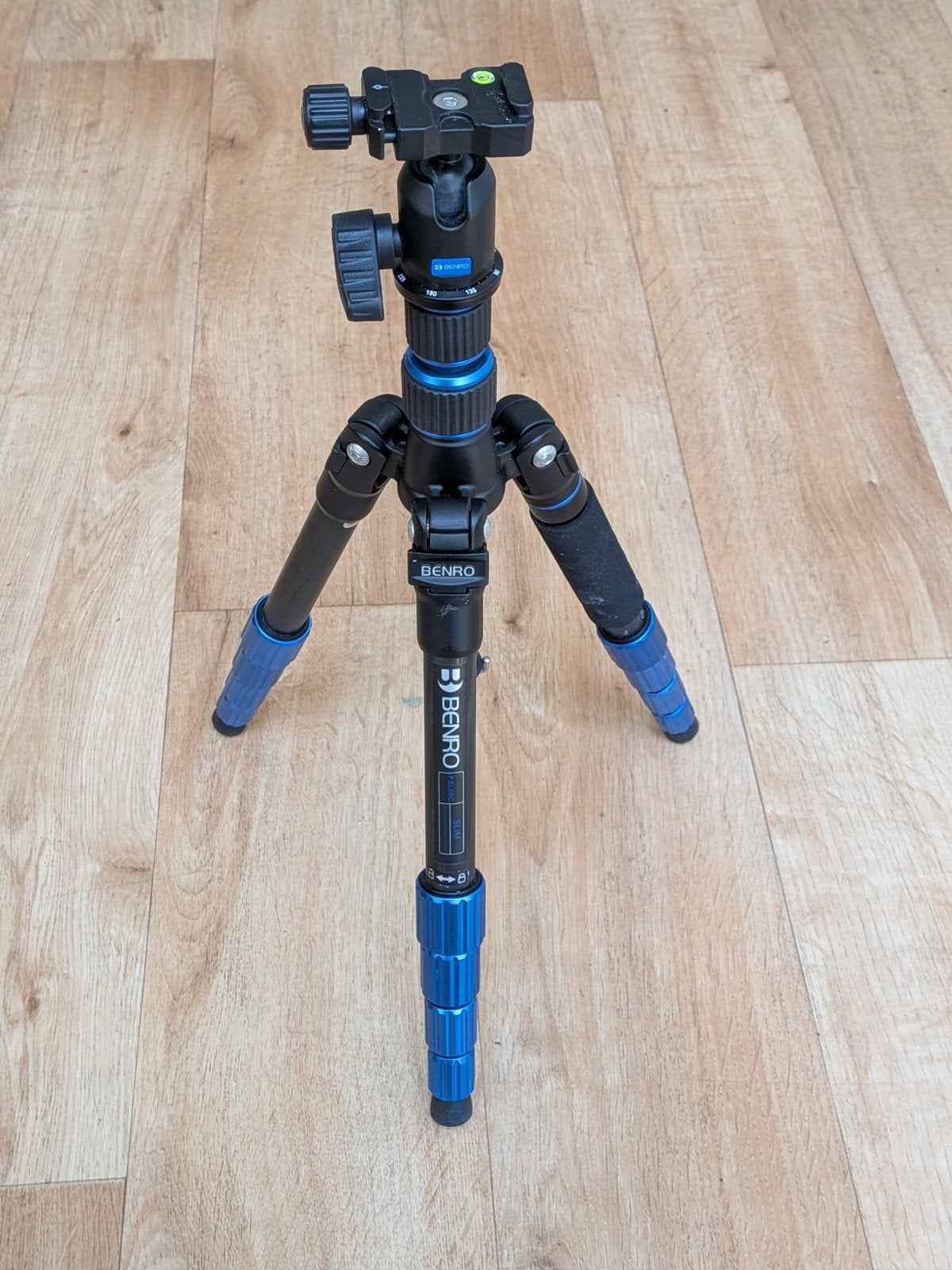 Benro Slim FSL09C Carbon Fiber Statief met Balhoofd, Benro, Zo goed als nieuw, Snelkoppelingsplaat, 125 tot 150 cm