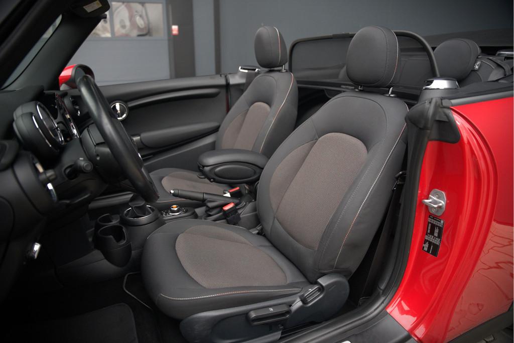MINI Cabrio 1.5 Cooper Chili | Stoelverwarming | Cruise Cont, Voorwielaandrijving, Gebruikt, Cabriolet, 4 stoelen