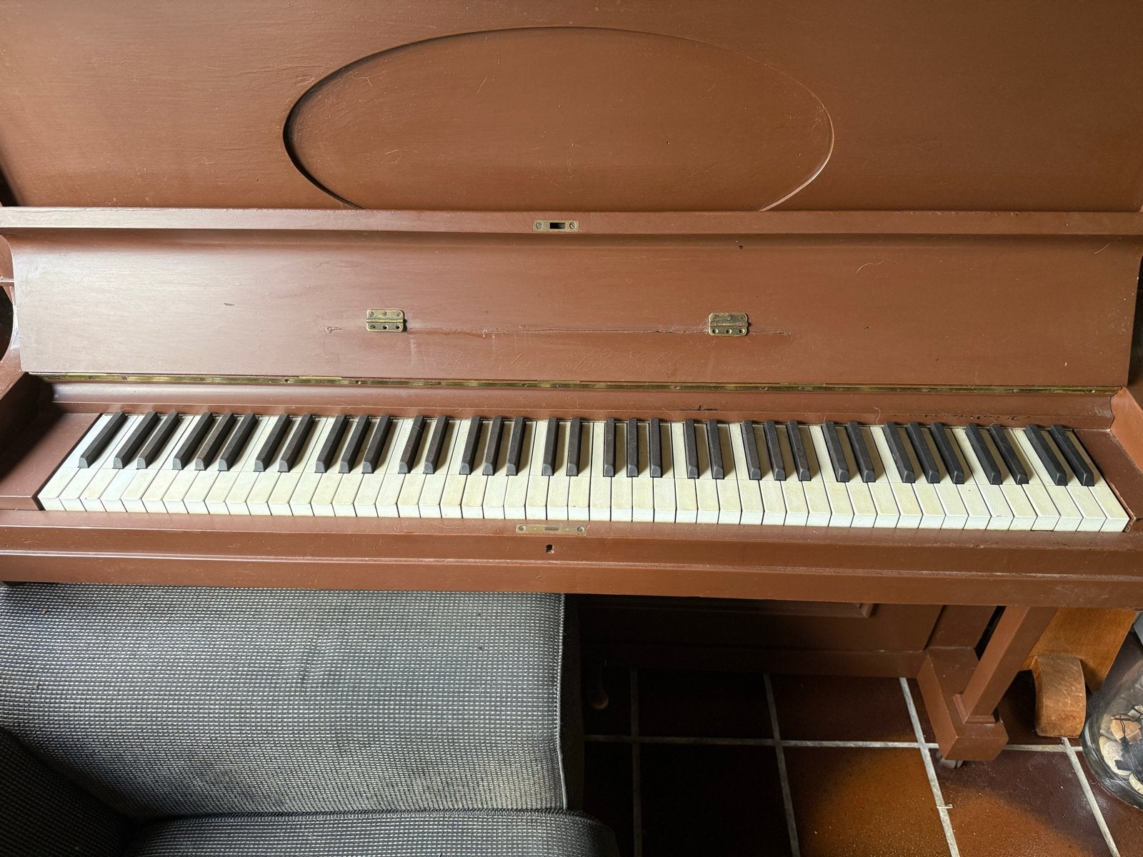 Oud bruin piano - Gebruikt, Muziek en Instrumenten, Piano's, Ophalen of Verzenden, Gebruikt, Bruin, Piano