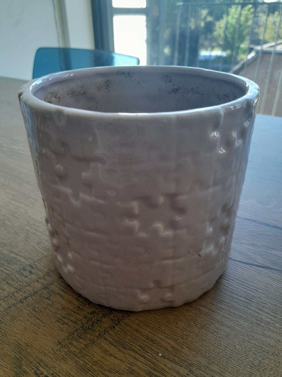 Plantenpot met puzzelstukjes, Rond, Ophalen of Verzenden, Aardewerk, Minder dan 40 cm
