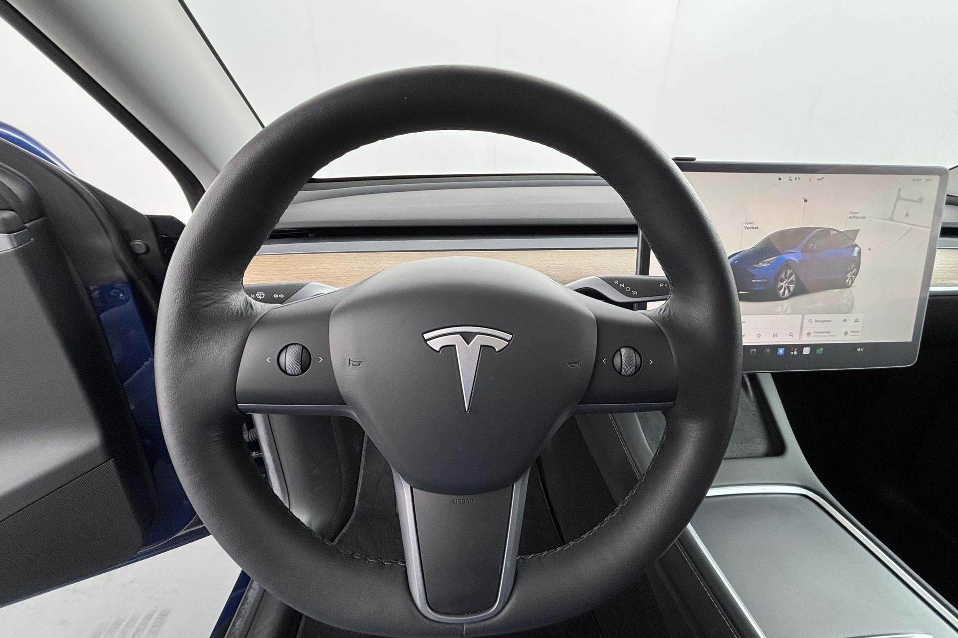 Tesla Model Y Long Range AWD 75 kWh Elektrisch genieten van, Auto's, Automaat, Stof, Gebruikt, 495 min