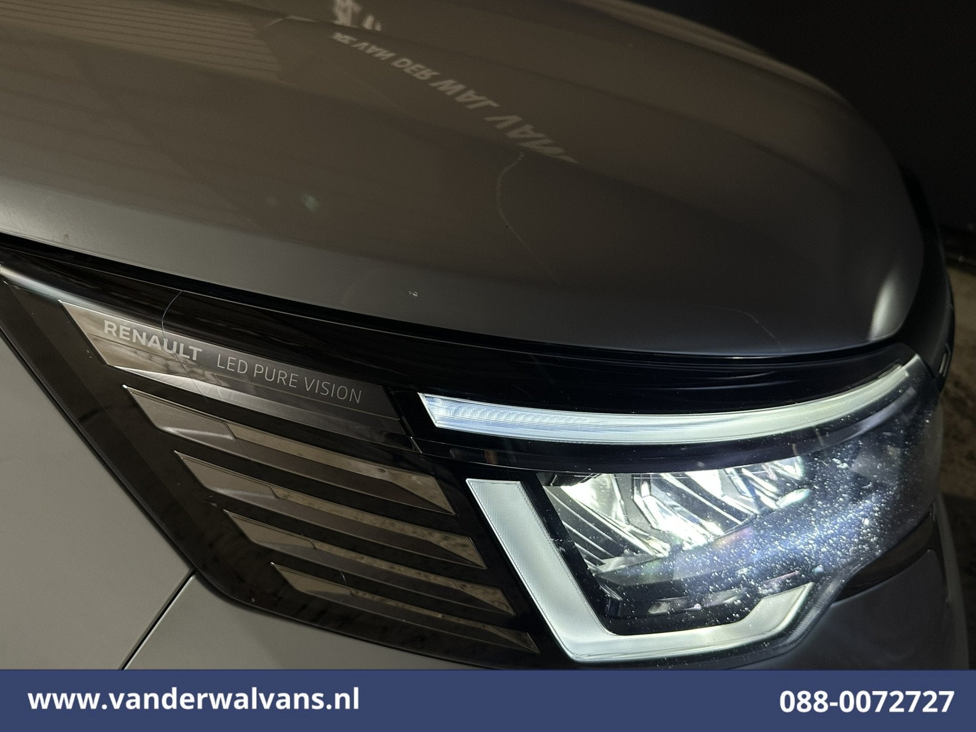 Renault Trafic 2.0 dCi L2H1 Euro6 Airco | Navigatie | LED |, Auto's, Voorwielaandrijving, Dealer onderhouden, Stof, Gebruikt